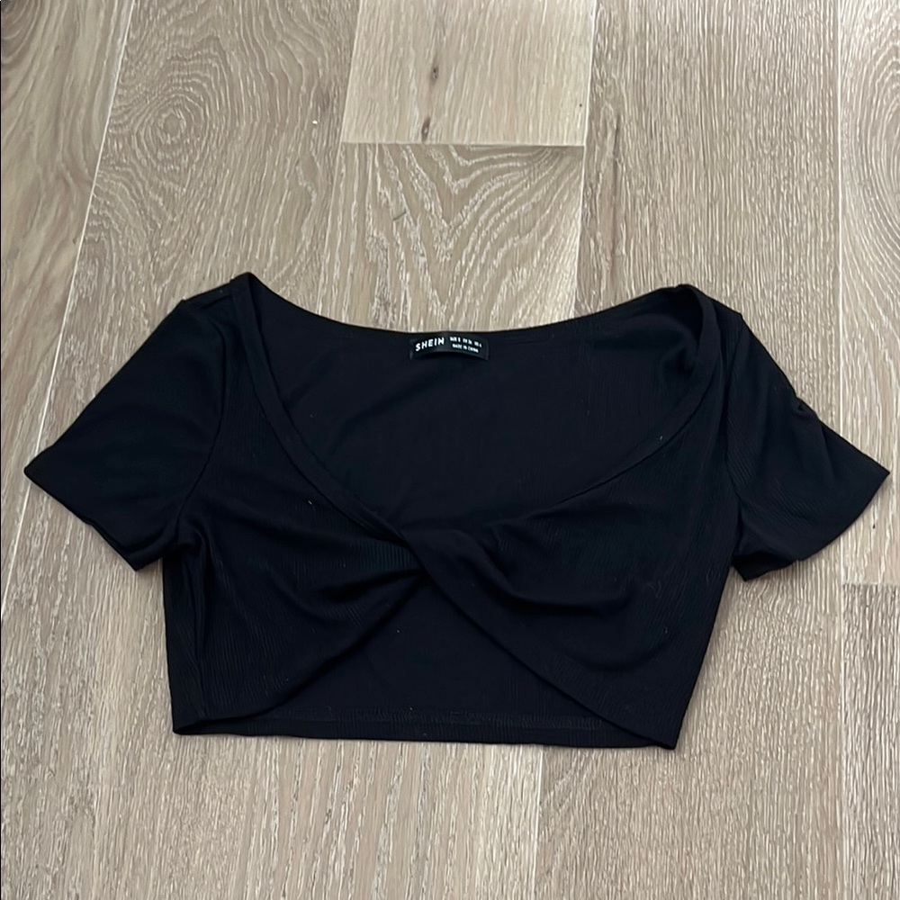 Black Front Twist Crop Top